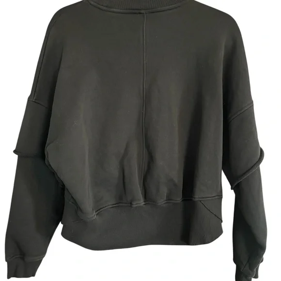 Gymshark x Leana Deeb Sweatshirt in Black size Large - Picture 4 of 9